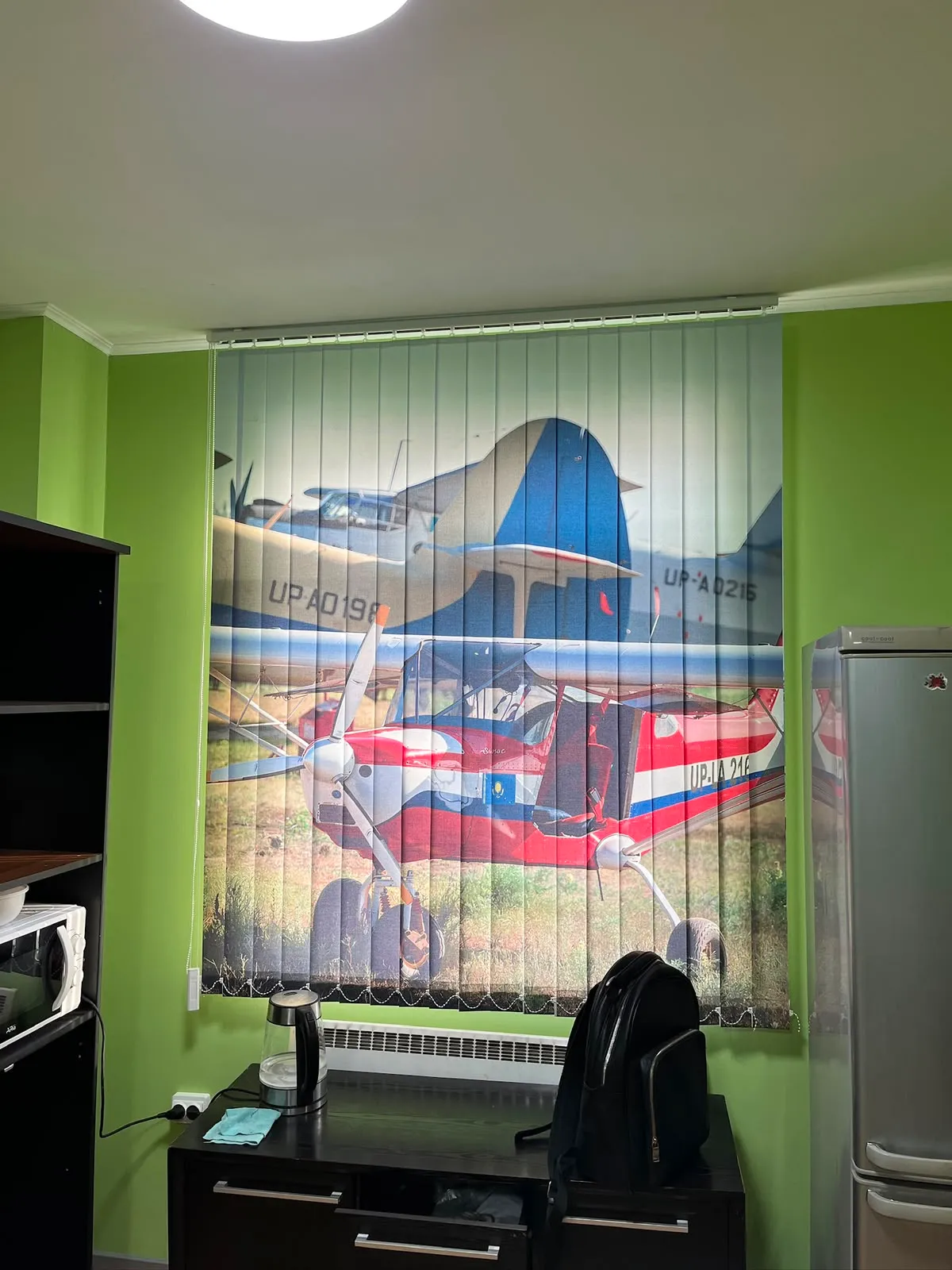 Рулонные шторы с фотопечатью Max-Jalousie на объекте в Алматы